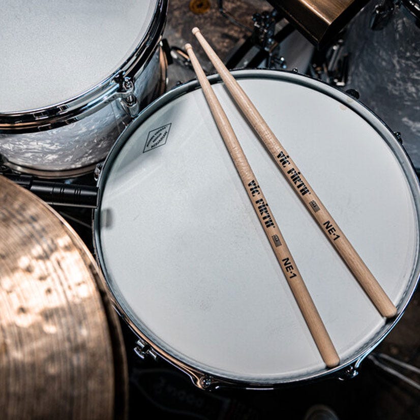 vic-firth-american-classic-ne1-mike-johnston-baguettes-batterie image 7