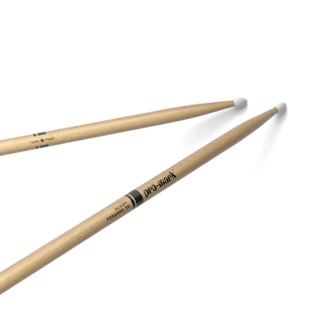 promark-forward-classic-5a-baguettes-batterie-nylon-hickory image 1