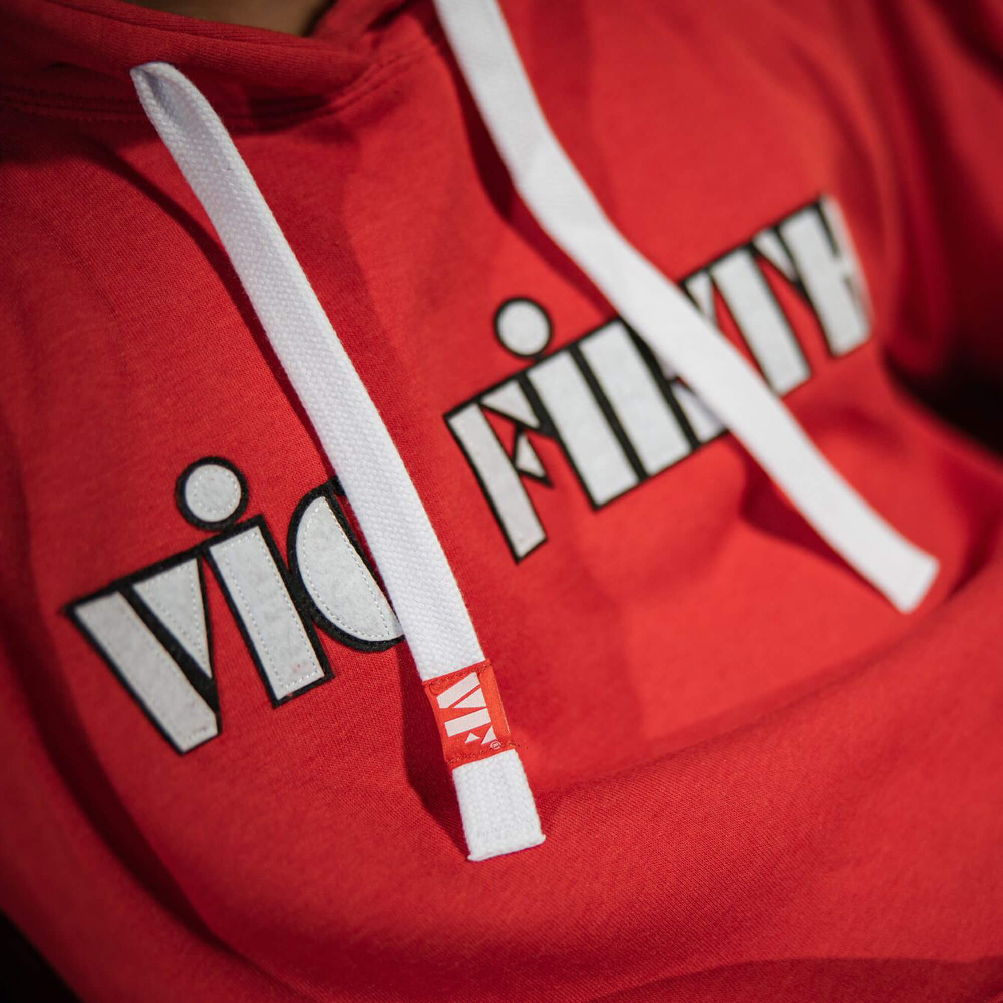 vic-firth-american-classic-sweat-capuche-rouge-logo-appliqu image 4