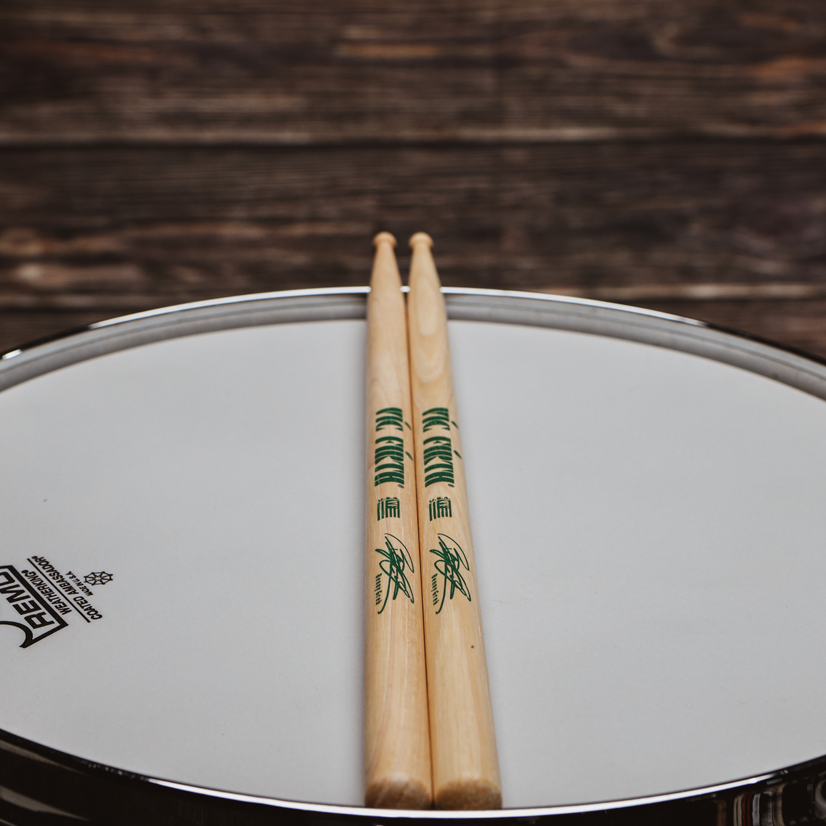 vic-firth-signature-benny-greb-baguettes-batterie-hickory image 5