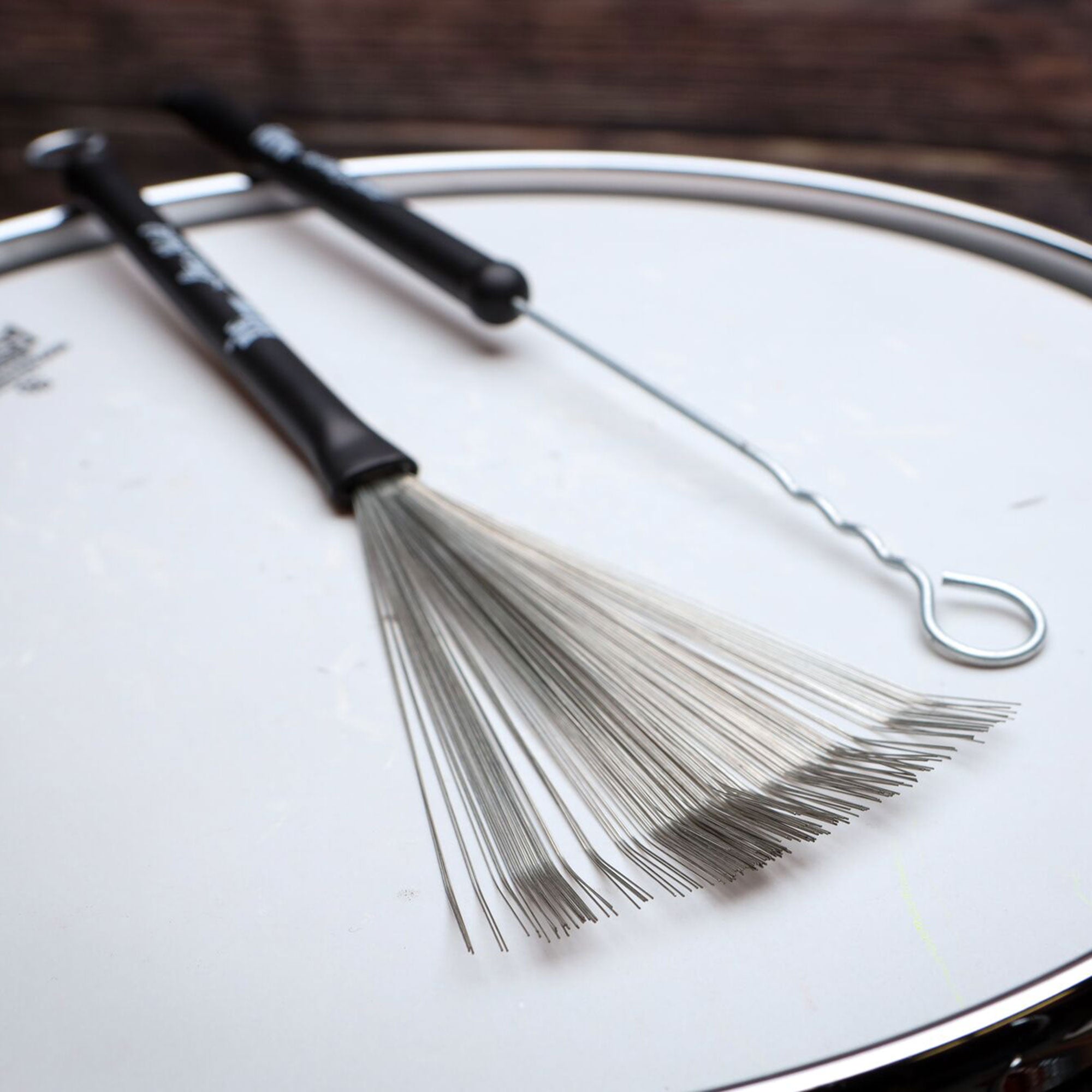 vic-firth-brushes-steve-gadd-balais-batterie-fils-m-tal-r-tractables image 6