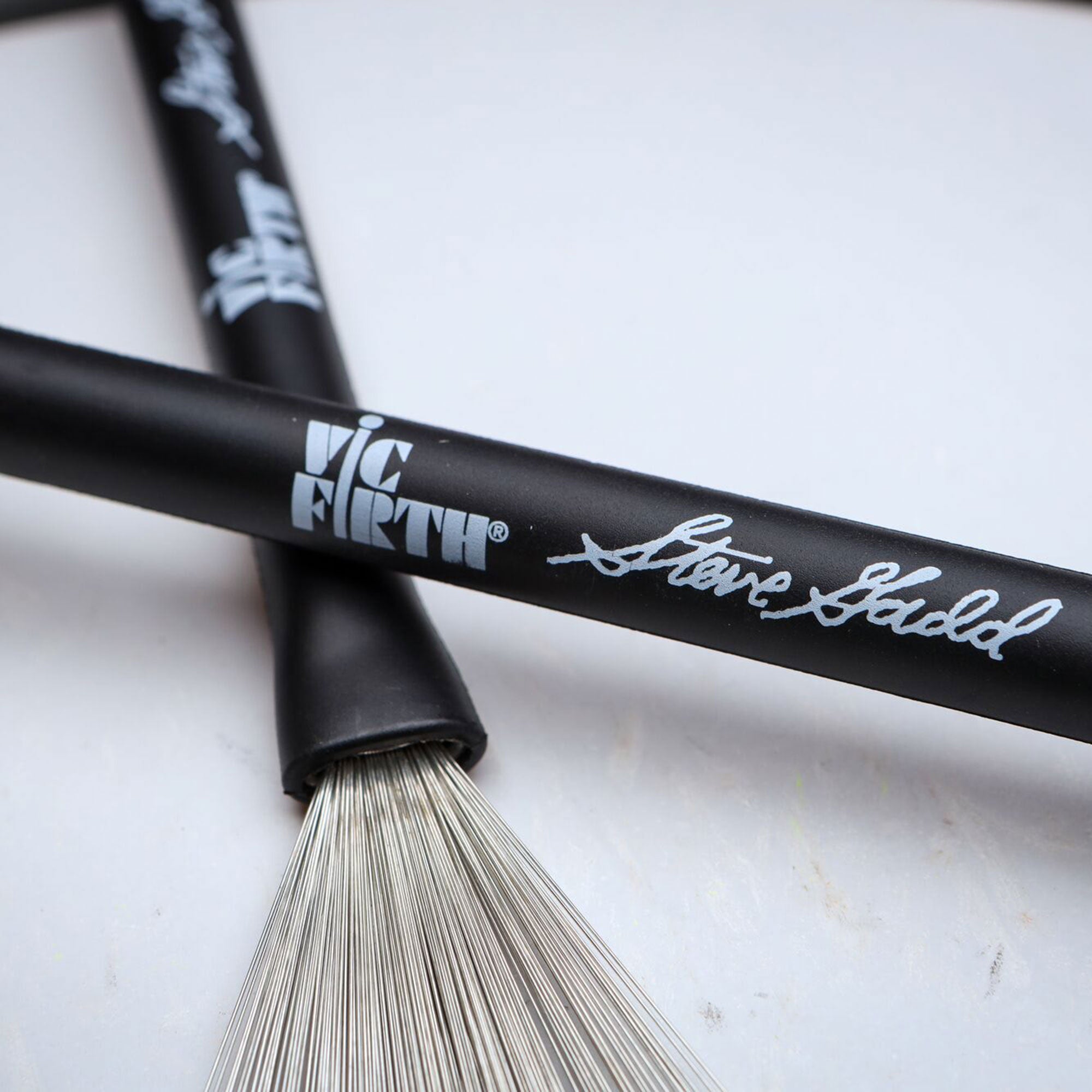 vic-firth-brushes-steve-gadd-balais-batterie-fils-m-tal-r-tractables image 5
