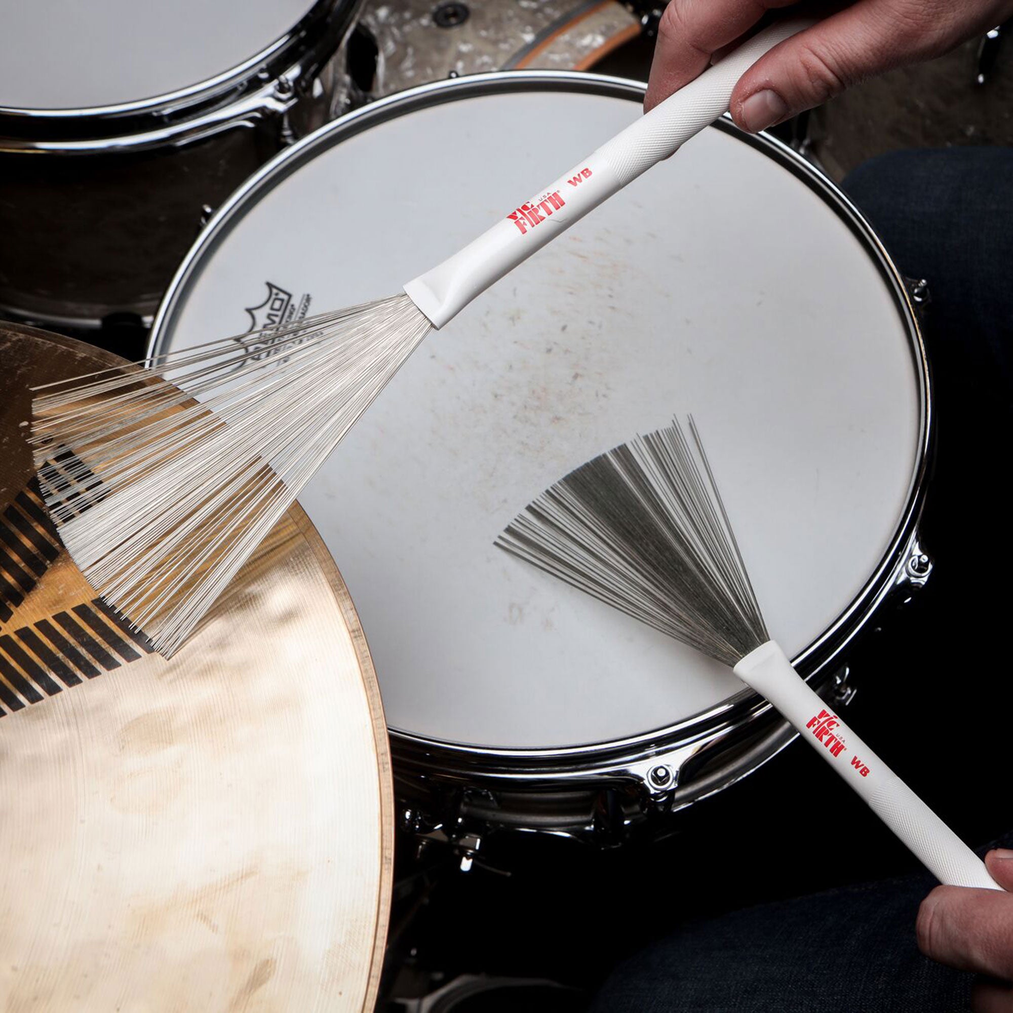 vic-firth-brushes-balais-jazz-batterie-r-tractables-medium image 7